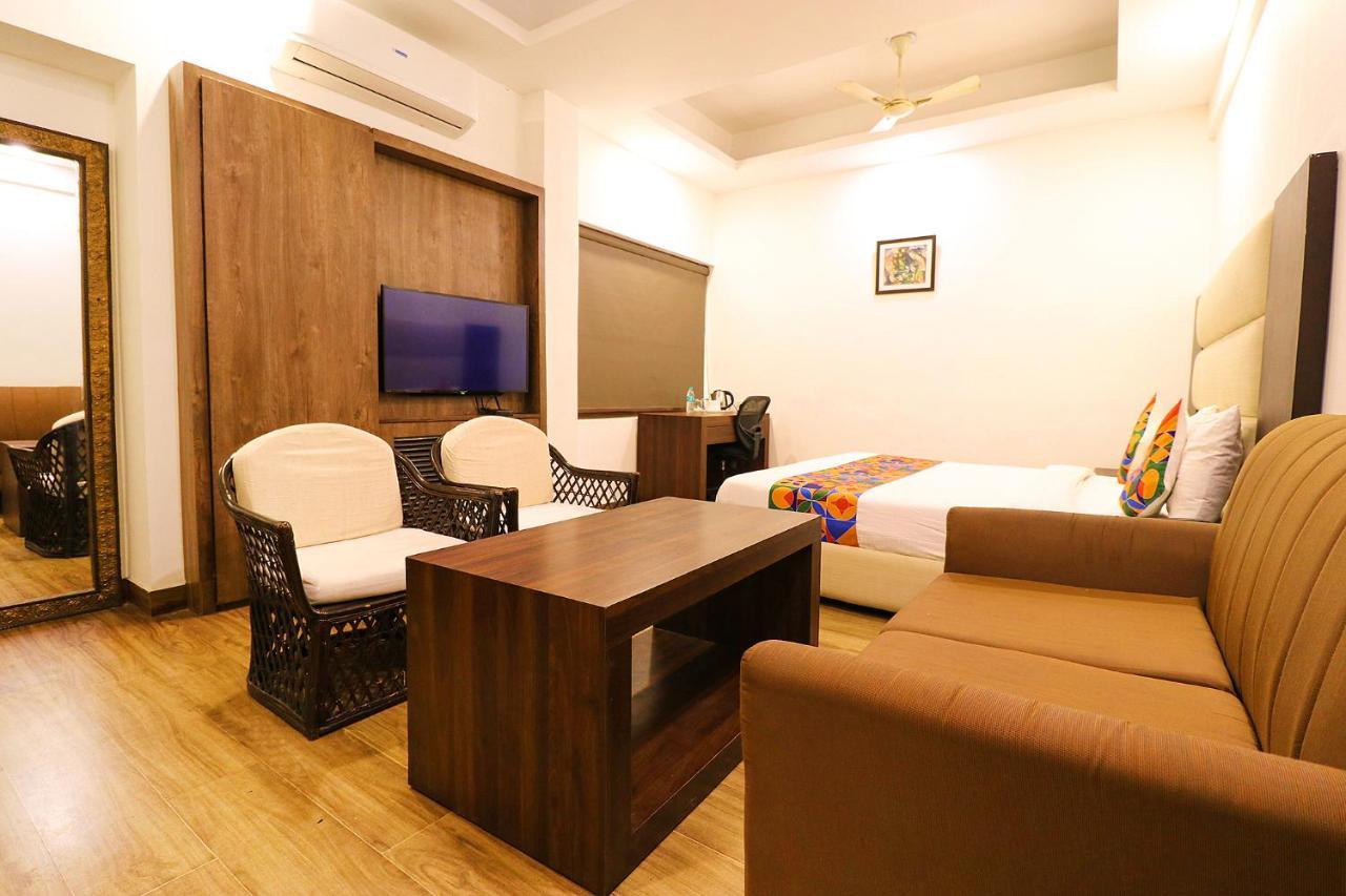 ניו דלהי Hotel Bel Morris מראה חיצוני תמונה